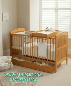 Box Bayi Kayu Jati