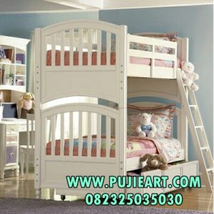 Ranjang Susun Anak Perempuan