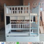 Tempat Tidur 3 Tingkat Minimalis Kokoh Hemat Ruangan