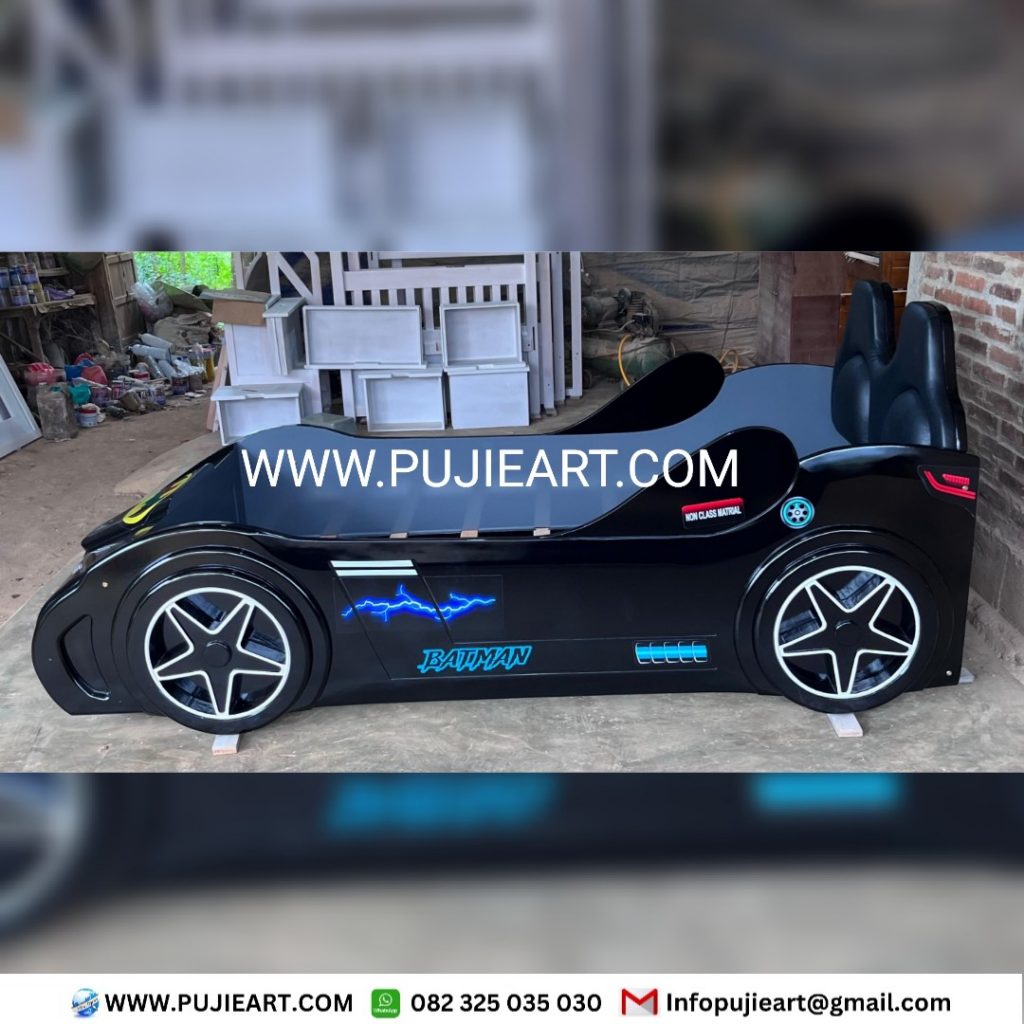Tempat Tidur Anak Kokoh Kayu Solid Bentuk Mobil