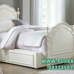 Tempat Tidur Sorong Princes