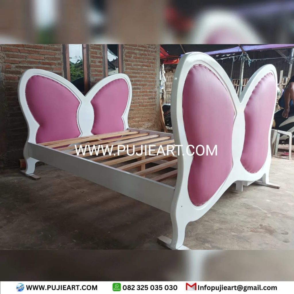 Tempat Tidur Anak Perempuan Plus Laci Penyimpanan