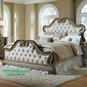 Tempat Tidur Pengantin Klasik