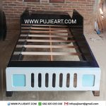 Ranjang Anak Laki-laki Minimalis Karakter Mobil Jeep