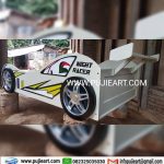 Tempat Tidur Anak Mobil Warna Putih
