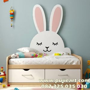 Tempat Tidur Anak Perempuan Karakter Kelinci