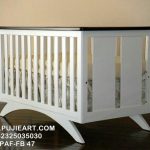 Box Bayi Putih Modern Minimalis
